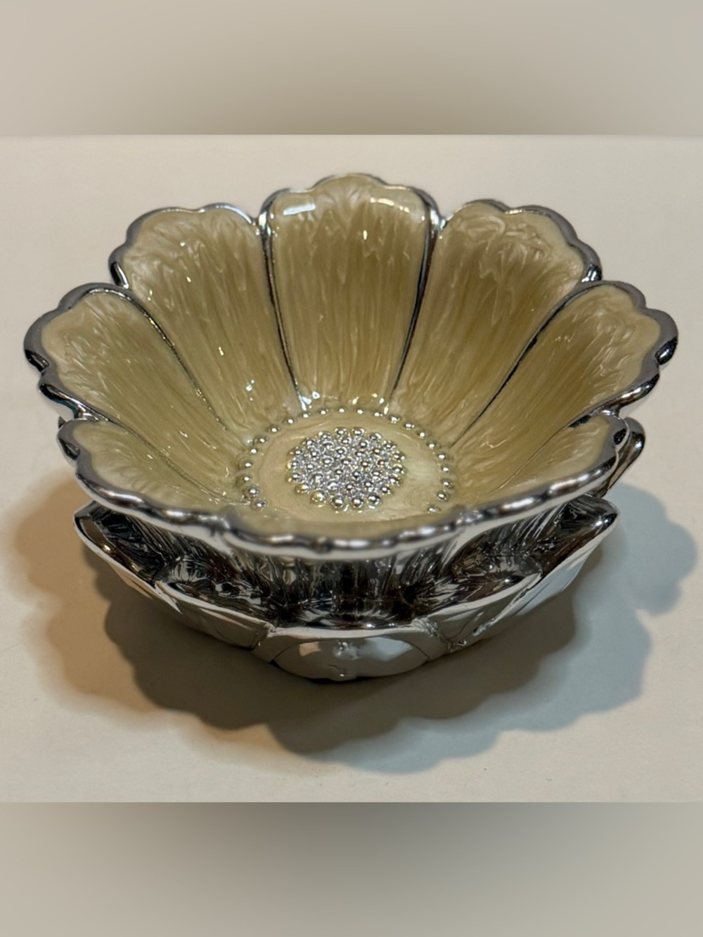 Cynthia Rowley Silver Flower Trinket Dish 4” Jewelry Ring Holder